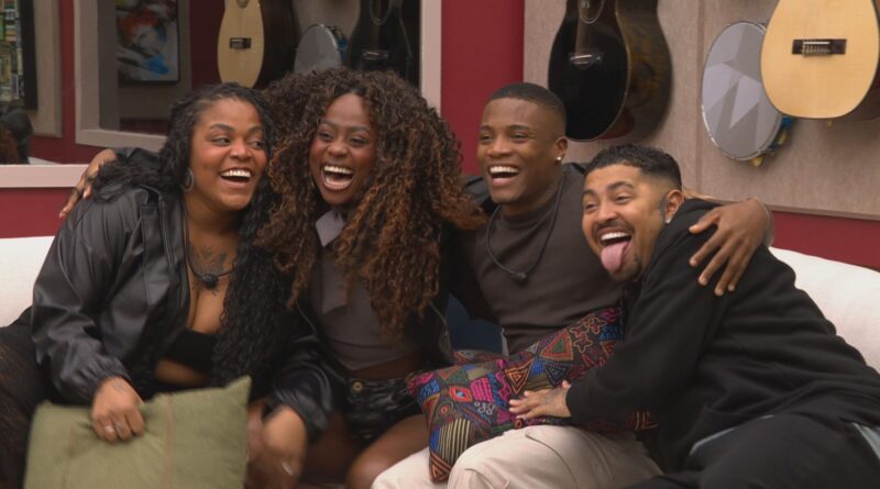 Pagode do Estrelas da Casa canta no TVZ Ao Vivo; veja reação